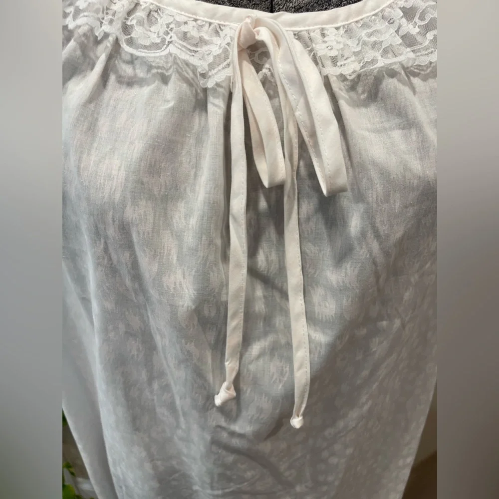 Carriage court 2 piece nightgown‎ robe set ladies size 12/14 70s girly Vintage